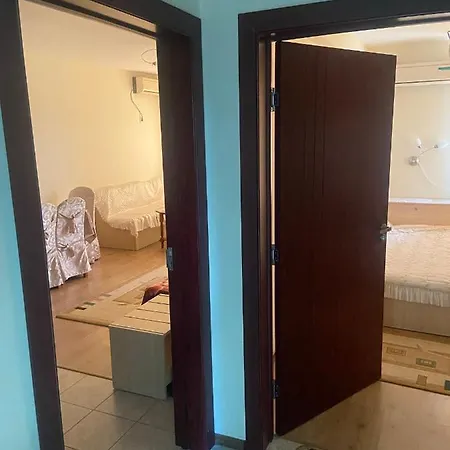 Pomorie Apartment *