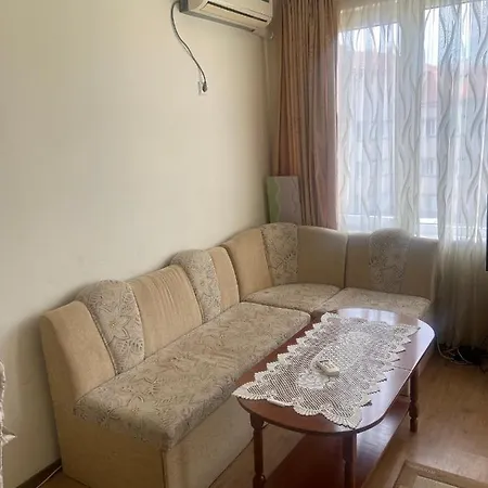 Pomorie Apartment * Поморие